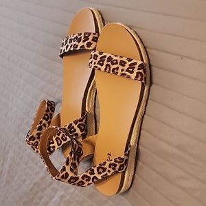 Women's leopard print size 10 shoes.